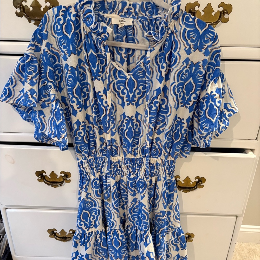 Entro Blue and White Swirl Dress